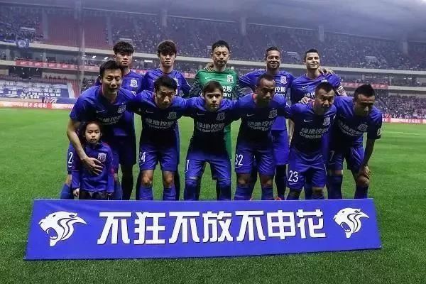 陈艾森领到退役证书，正式告别运动生涯（陈艾森获退役证，宣告结束运动员生涯）