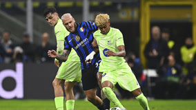 德甲战报：舍尔汉特制胜，佩奇诺维奇戴帽，弗赖堡4-3沃尔夫斯堡（德甲快讯：舍尔汉特献绝杀，佩奇诺维奇上演帽子戏法，弗赖堡4比3击退沃尔夫斯堡）