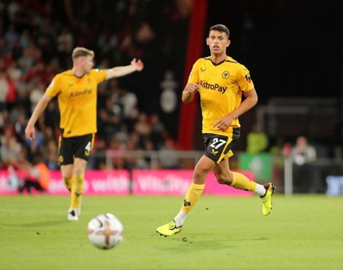 世体：欧足联批准巴萨重返诺坎普踢欧冠，首战对阵法兰克福（世体：欧足联同意巴萨回归诺坎普征战欧冠，首战迎战法兰克福）