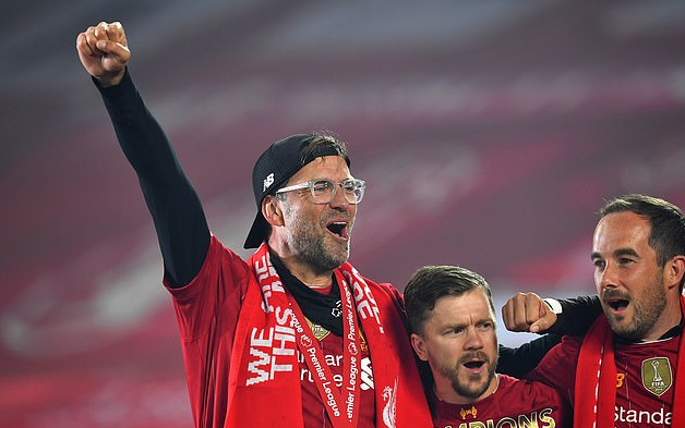 詹：现在的身体状态还不是很好；施洛特贝克整天说“废话”