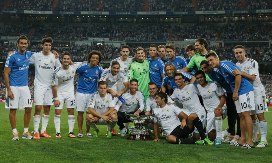 足球报：浙江队花4亿是谣言；韦世豪、李磊先后来做康复（足球报：浙江队花4亿属谣传，韦世豪、李磊相继进行康复）