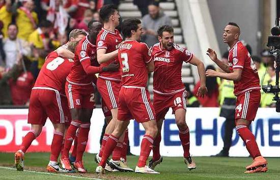 34分！穆雷砍全场最高分，首节23分创生涯单节得分纪录（穆雷34分领跑全场，首节23分刷新生涯单节纪录）