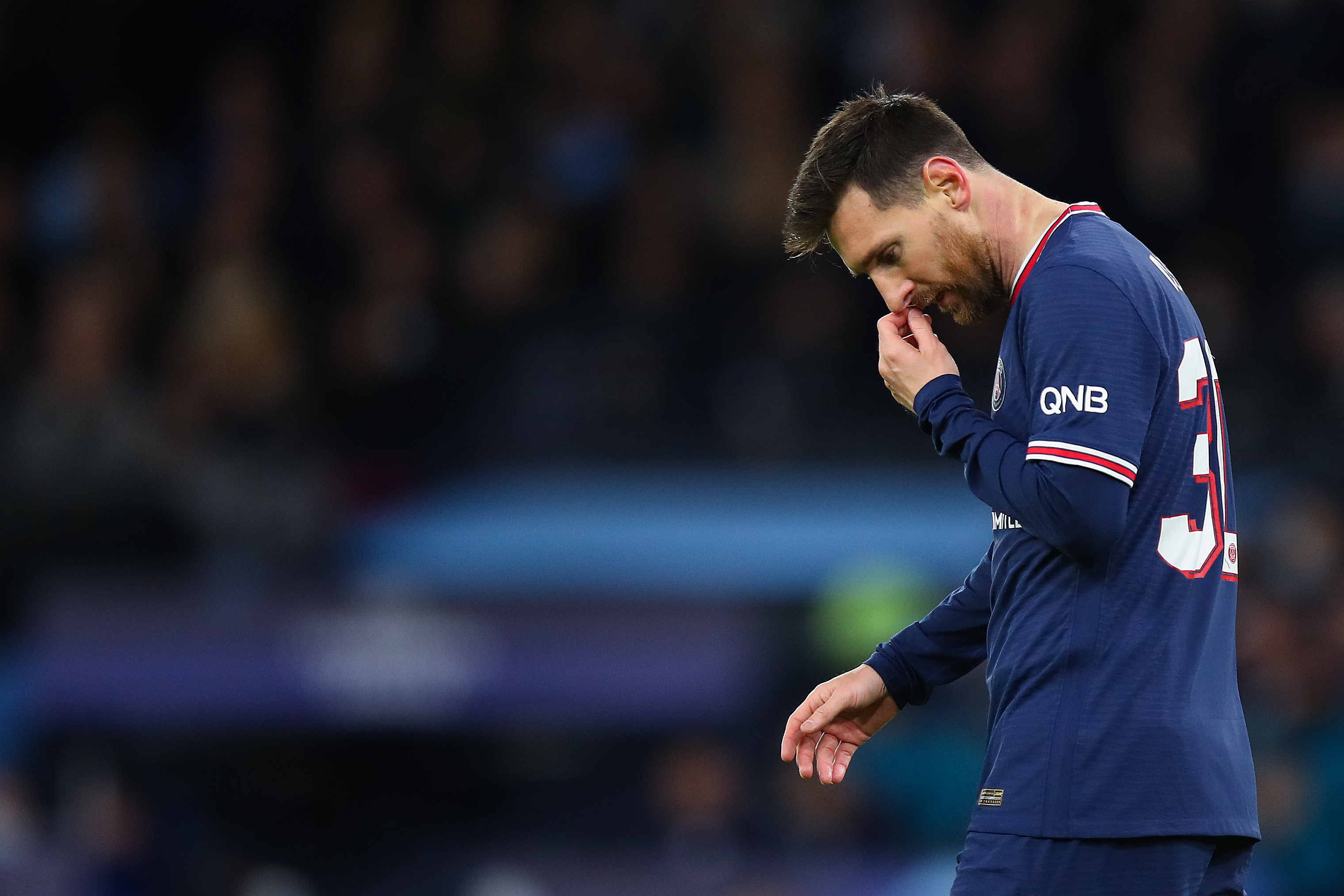 塞尔吉尼奥：莱奥必须面向球门；希望恩昆库能尽快融入（塞尔吉尼奥：莱奥应直面球门，期待恩昆库迅速融入）