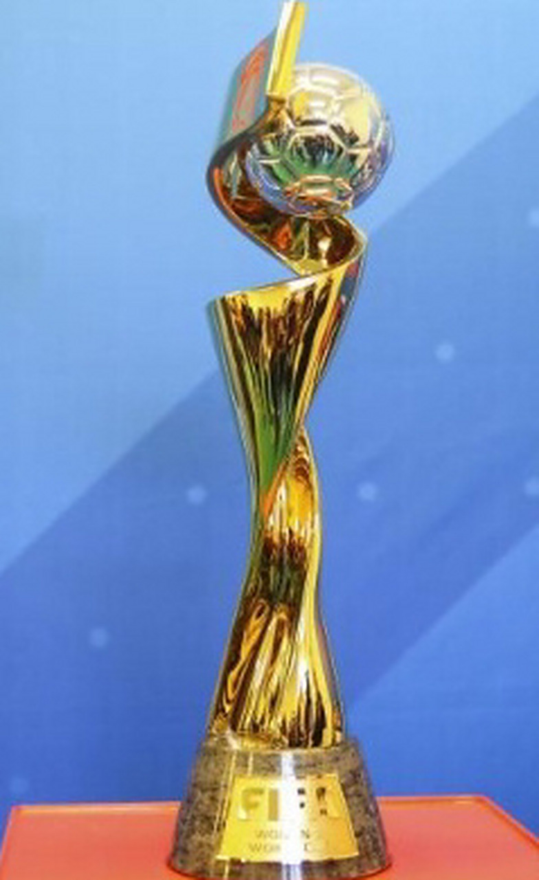 DO：伯恩茅斯前锋塞门约倾向在冬窗加盟曼城（报道称伯恩茅斯前锋塞门约倾向于在冬窗转会曼城）