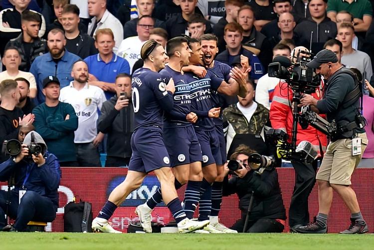 替补门将关键扑救，稳定球队防线