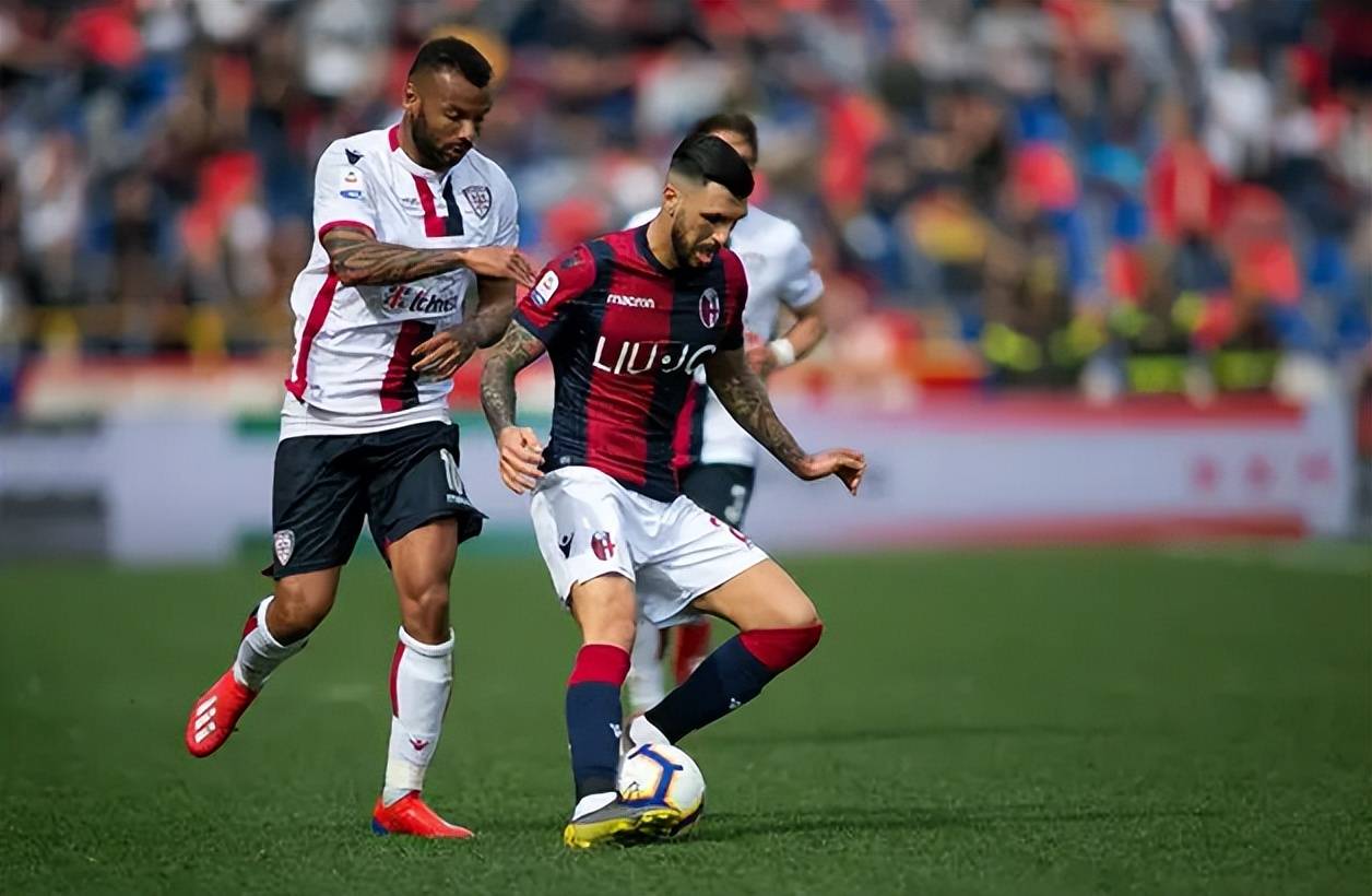 足球英超豪门逆风翻盘，球迷直呼太刺激（英超豪门上演惊天逆转，球迷直呼过瘾）