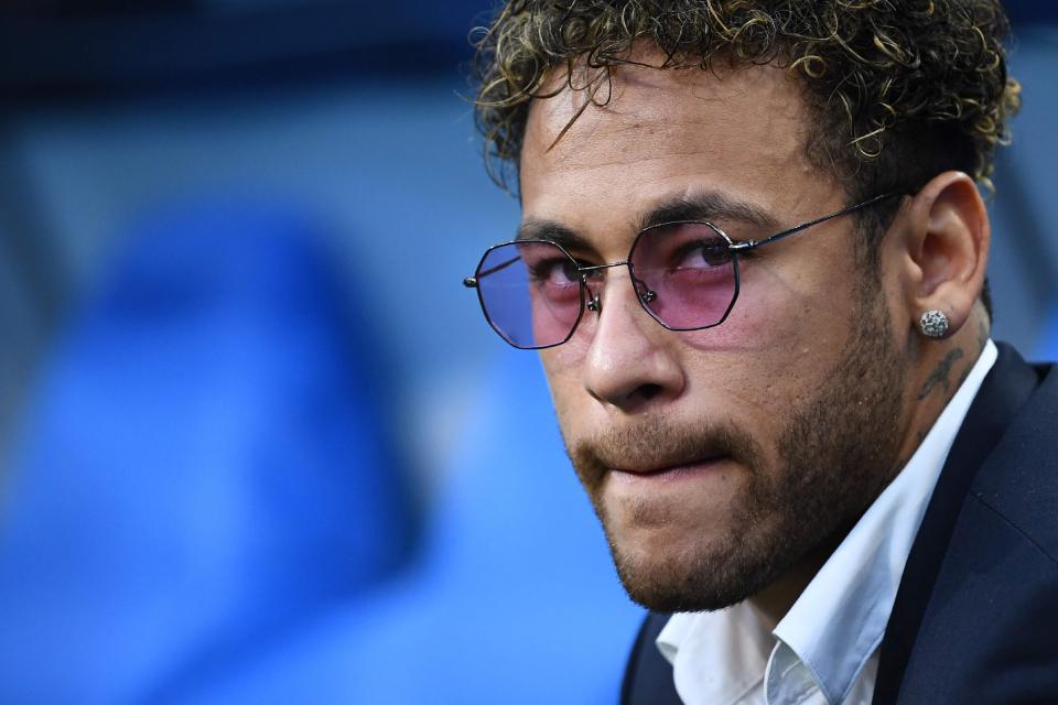 TA：非洲杯成曼联变阵契机，多名替补&小将可能迎来机会（TA：非洲杯或成曼联调整阵容良机，多名替补与小将有望获得出场机会）