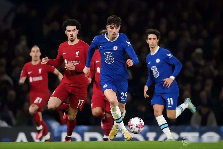 小克鲁伊夫：巴萨必须要保持冷静，我并不担心他们的表现（小克鲁伊夫：巴萨需稳住心态，我对球队发挥并不担忧）