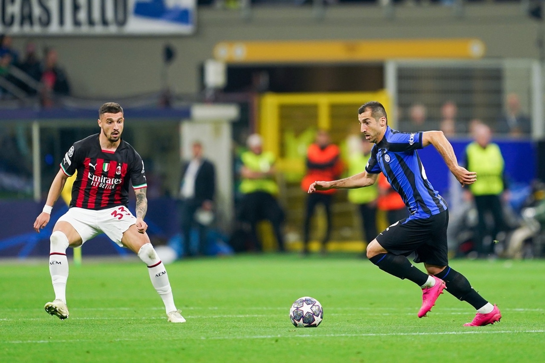 梅开二度，弗格森成为第3位代表意大利球队欧战进球的爱尔兰人（独中两元，弗格森成第3位为意大利球队在欧战建功的爱尔兰球员）