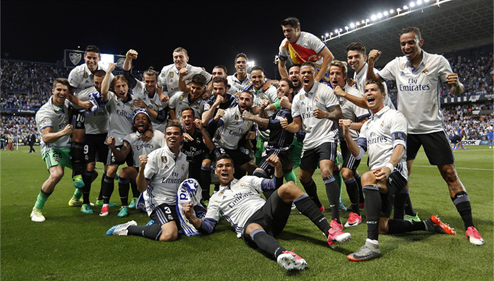 记者：埃贝尔明确表示，只有于帕离队拜仁才会签卢克巴（记者：埃贝尔表态，除非于帕离队，拜仁才会引进卢克巴）