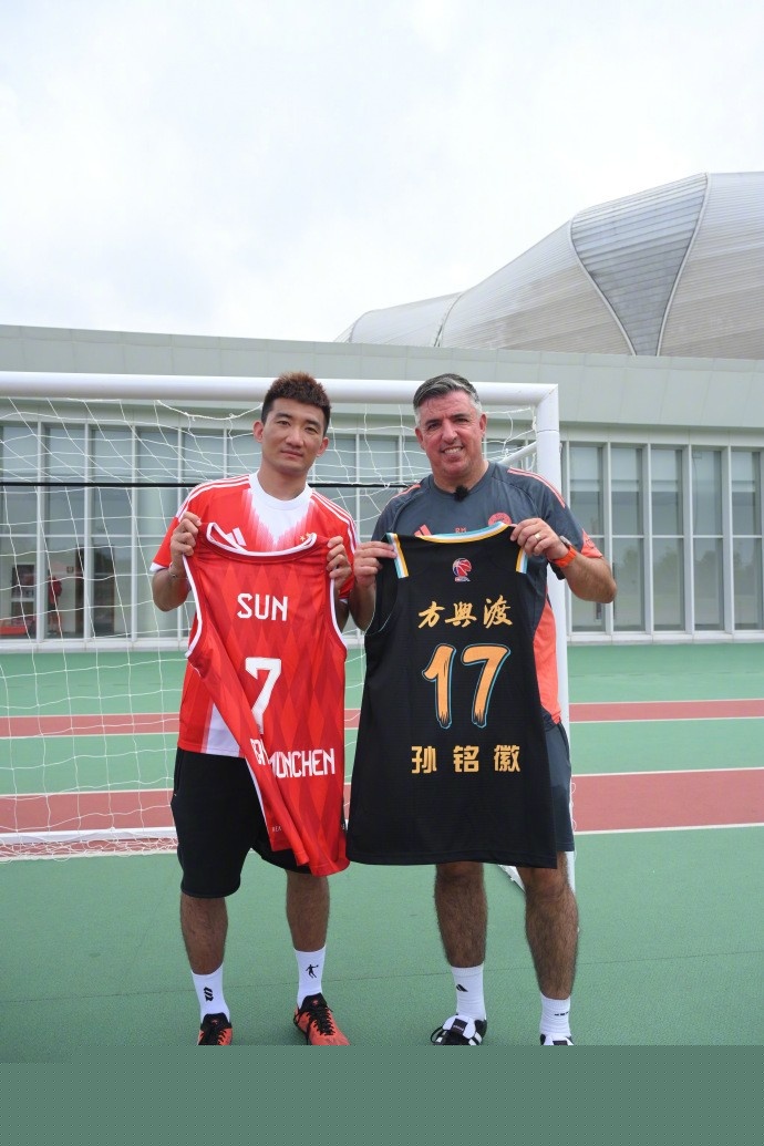 前阿根廷主帅佩克尔曼：梅西曾差点代表西班牙出战U20世界杯（阿根廷前主帅佩克尔曼：梅西当年几乎为西班牙征战U20世界杯）