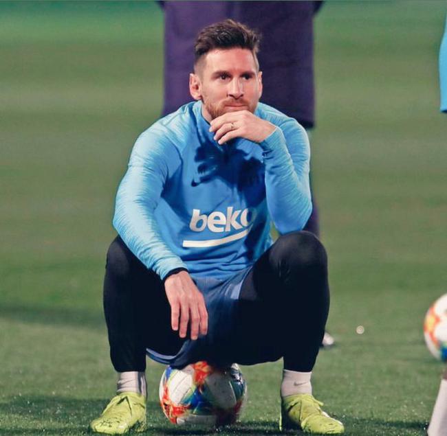 林德布拉德代表小红牛参加阿布扎比测试，明年进军F1（林德布拉德将代表小红牛出战阿布扎比测试，明年正式登陆F1）