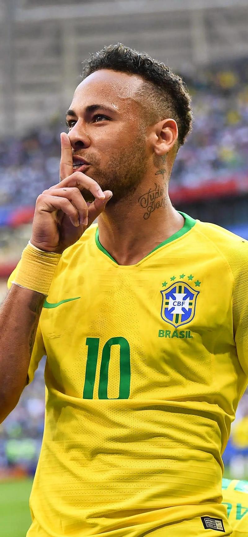 半场战报：柏太阳神0-3广岛三箭，热尔曼-良破门，东俊希建功（半场快讯：广岛三箭3-0领先柏太阳神，热尔曼-良、东俊希相继破门）